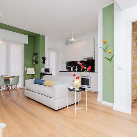 Vivimi Home Fiordalisi Stile & Comfort Vicino Metro Milan Bagian luar foto