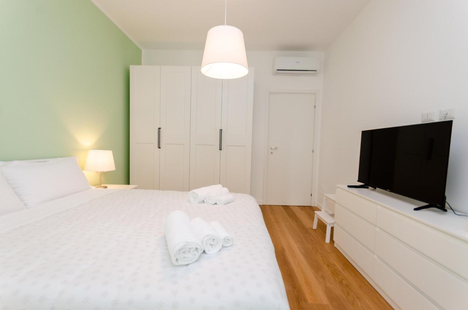 Vivimi Home Fiordalisi Stile & Comfort Vicino Metro Milan Bagian luar foto