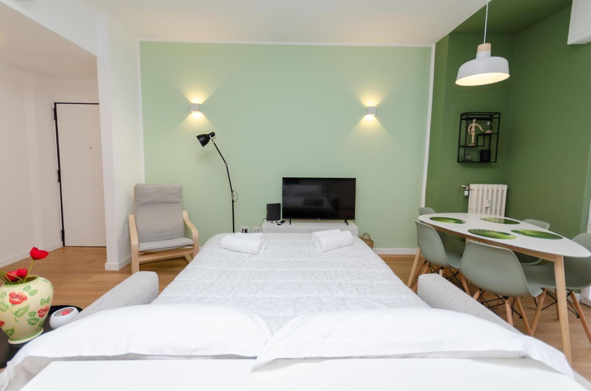 Vivimi Home Fiordalisi Stile & Comfort Vicino Metro Milan Bagian luar foto